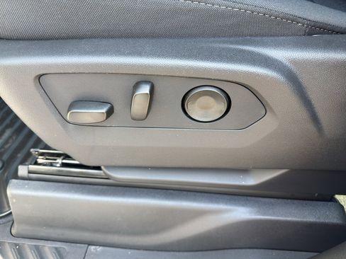 New 2026 Chevrolet Silverado 2500 Custom w/ Custom Value Package AWD/4WD image 19