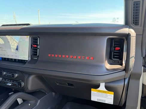 New 2026 Ford Bronco Raptor AWD/4WD image 37