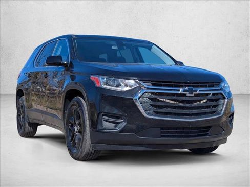Used 2020 Chevrolet Traverse LS w/ LPO, Floor Liner Package FWD image 3
