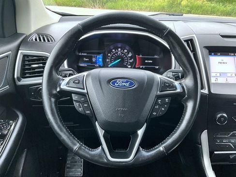 Used 2019 Ford Edge SEL w/ Equipment Group 201A AWD/4WD image 12