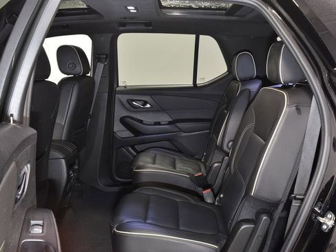 Used 2023 Chevrolet Traverse Premier w/ Redline Edition image 27