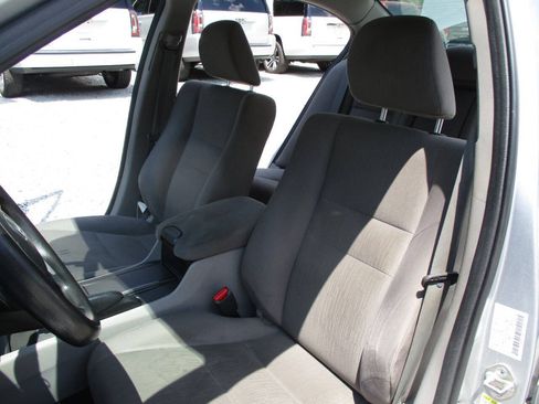 Used 2012 Honda Accord LX image 18