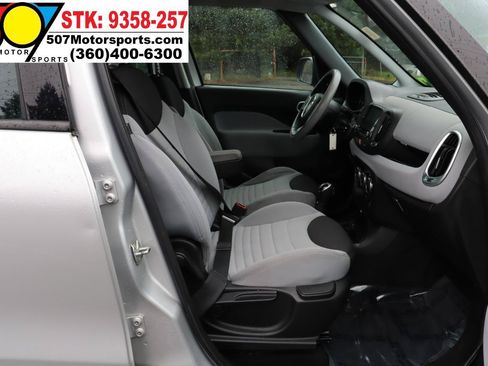 Used 2014 FIAT 500L Easy w/ Popular Equipment Group FWD image 19