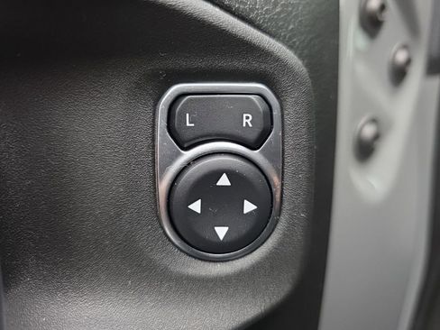 Used 2022 Jeep Wrangler Sport AWD/4WD image 21