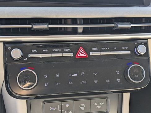 Used 2025 Hyundai Tucson Limited FWD image 25