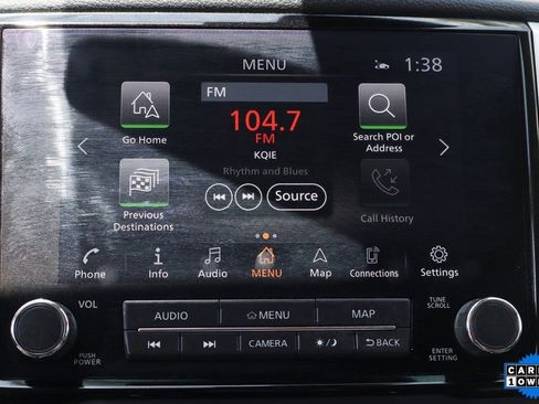 Used 2020 Nissan Titan SV w/ SV Convenience Package image 29