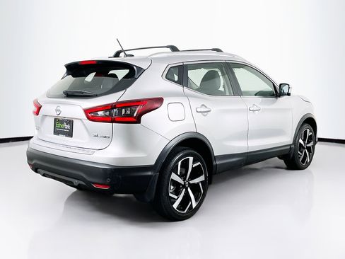 Used 2022 Nissan Rogue Sport SL image 9