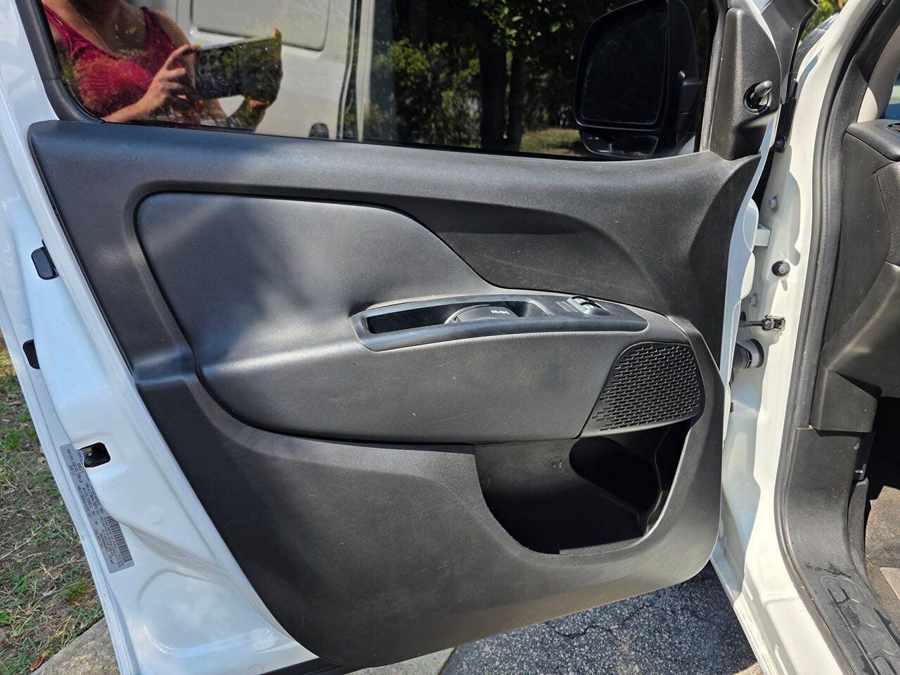 Used 2017 RAM ProMaster City Tradesman w/ Rear Back-up Camera Group FWD image 9