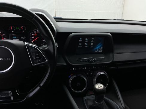 Used 2017 Chevrolet Camaro LT RWD image 29