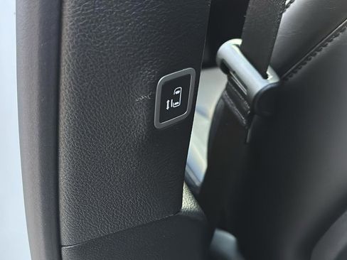 New 2026 Chrysler Voyager LX image 27