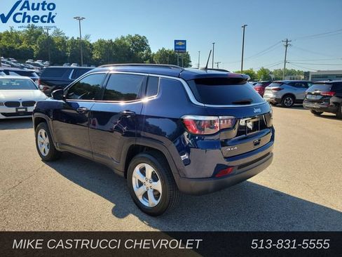 Used 2018 Jeep Compass Latitude w/ Popular Equipment Group AWD/4WD image 3