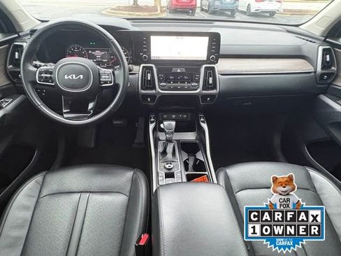 Used 2023 Kia Sorento X-Line EX image 17