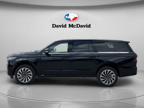 New 2026 Lincoln Navigator L Black Label AWD/4WD image 4