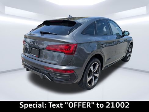 Certified 2022 Audi Q5 2.0T Prestige AWD/4WD image 3