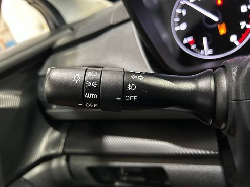 Used 2025 Subaru Crosstrek 2.5i Premium AWD/4WD image 21