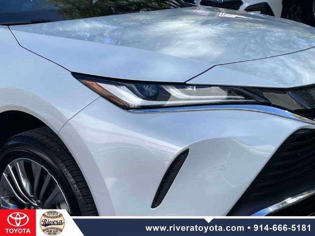 Certified 2024 Toyota Venza Limited AWD/4WD image 11