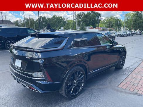Used 2026 Cadillac Lyriq V w/ LPO, Floor Liner Package AWD/4WD image 7
