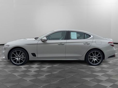 Used 2025 Genesis G70 2.5T image 4