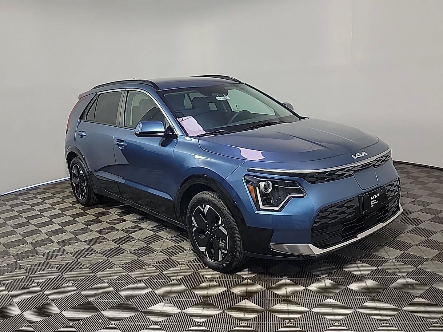 Certified 2025 Kia Niro Wind w/ Wind Preserve Package FWD image 1