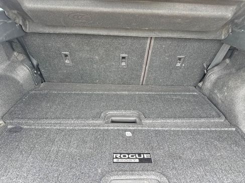 Used 2022 Nissan Rogue Sport SL FWD image 31