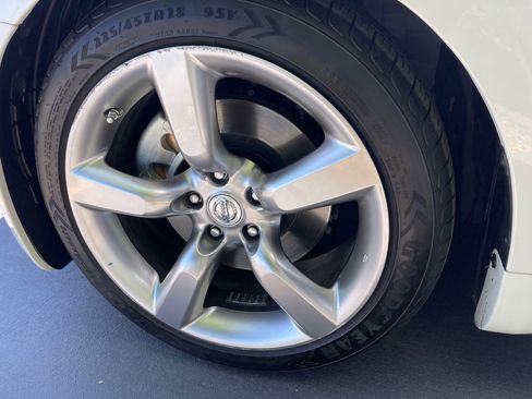 Used 2007 Nissan 350Z Touring image 21