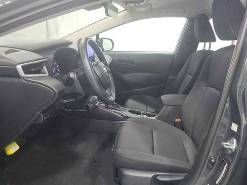 Used 2025 Toyota Corolla LE FWD image 7