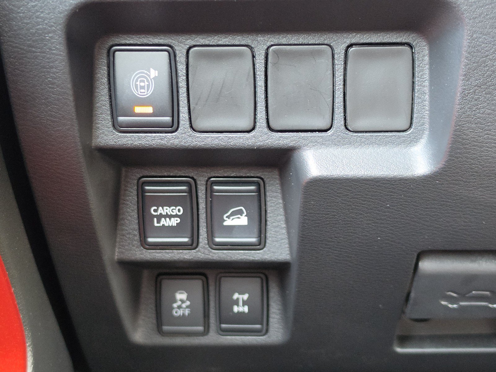 Used 2025 Nissan Frontier PRO-4X w/ Interior Protection Package AWD/4WD image 16