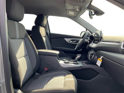 New 2026 Chevrolet Blazer LT w/ Convenience Package image 24