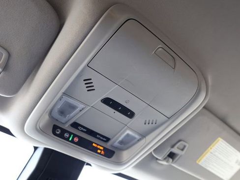 Used 2020 Chevrolet Equinox LT image 26