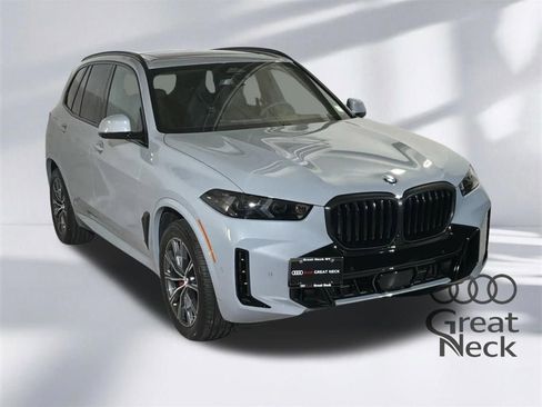 Used 2026 BMW X5 xDrive40i w/ M Sport Package AWD/4WD image 11