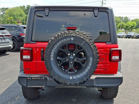 Used 2021 Jeep Wrangler Unlimited Sport AWD/4WD image 5