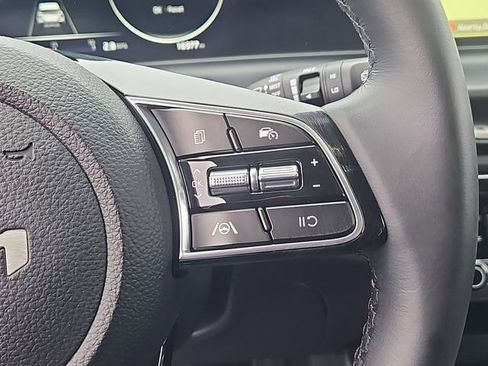 Certified 2024 Kia Seltos X-Line image 24