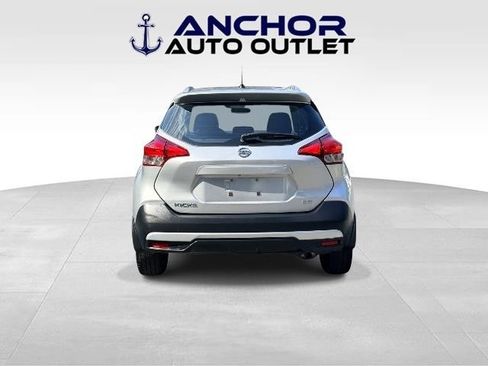 Used 2019 Nissan Kicks SR FWD image 7