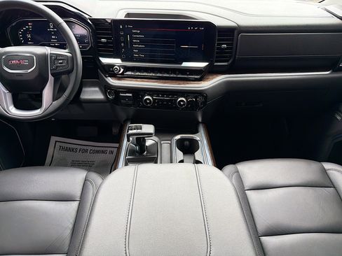 Used 2025 GMC Sierra 1500 Elevation w/ Elevation Premium Package image 18