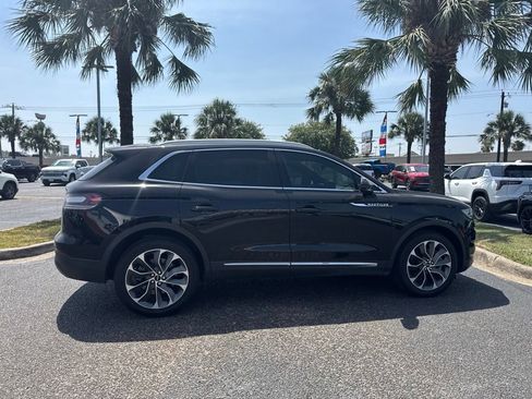 Certified 2023 Lincoln Nautilus Reserve AWD/4WD image 6