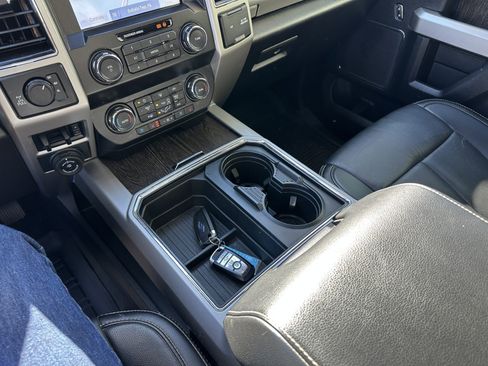 Used 2021 Ford F250 Lariat w/ Lariat Ultimate Package image 15