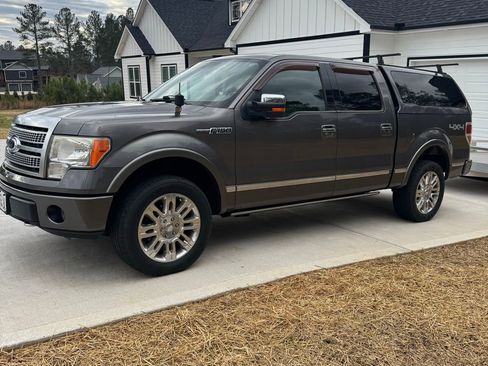 Used 2010 Ford F150 4x4 SuperCrew image 1