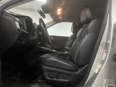 Used 2024 Mitsubishi Outlander SE AWD/4WD image 16