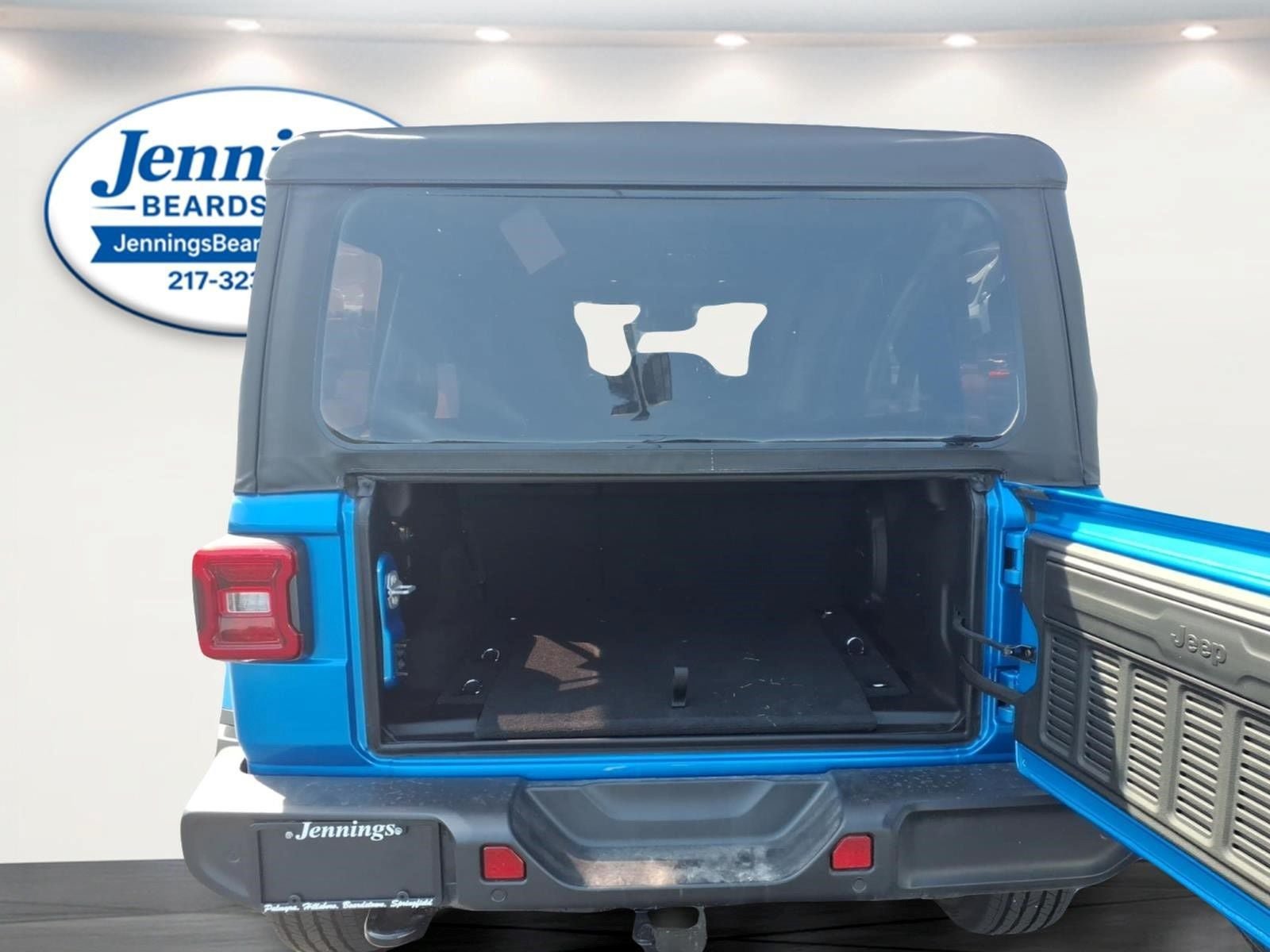 New 2026 Jeep Wrangler Unlimited Sahara w/ Safety Group AWD/4WD image 20