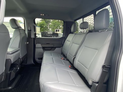 New 2025 Ford F350 XL w/ XL Chrome Package image 17