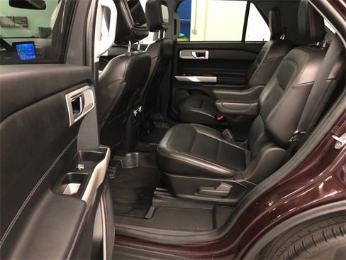Used 2023 Ford Explorer XLT w/ Equipment Group 202A image 30