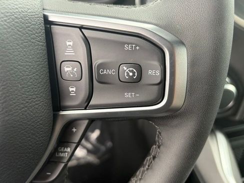 New 2026 RAM 1500 4x4 Crew Cab image 17