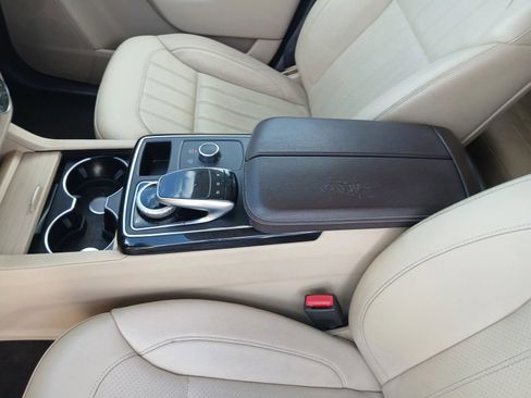 Used 2016 Mercedes-Benz GLE 350 w/ Premium Package image 8