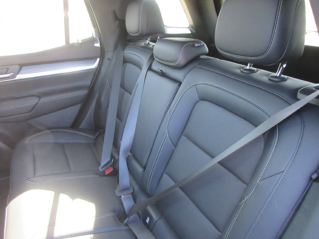 New 2027 GMC Terrain Elevation w/ Elevation Premium Package FWD image 12