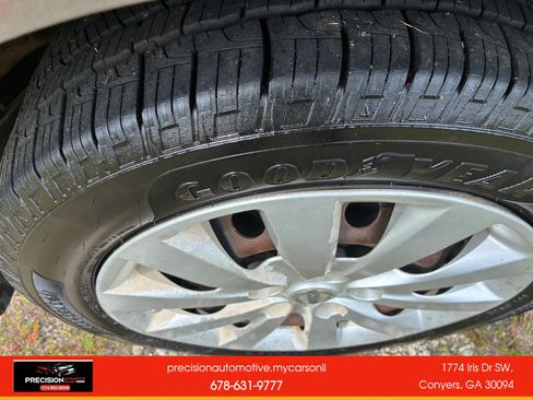 Used 2016 Nissan Sentra SV FWD image 34