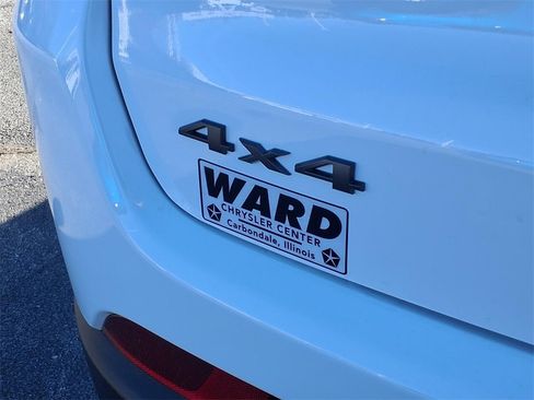 New 2026 Jeep Compass Latitude image 19