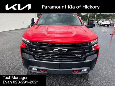 Used 2021 Chevrolet Silverado 1500 LT Trail Boss w/ Bed Protection Package AWD/4WD image 2