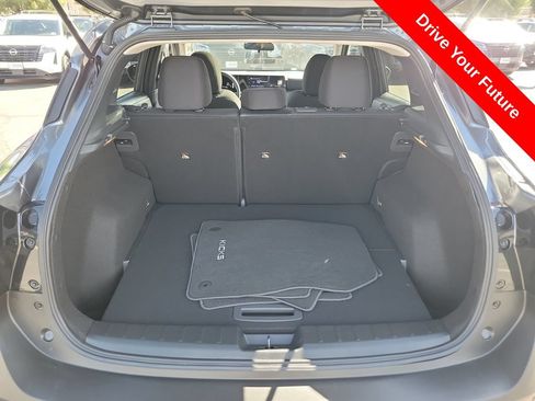 Used 2026 Nissan Kicks SV w/ SV Premium Package FWD image 25