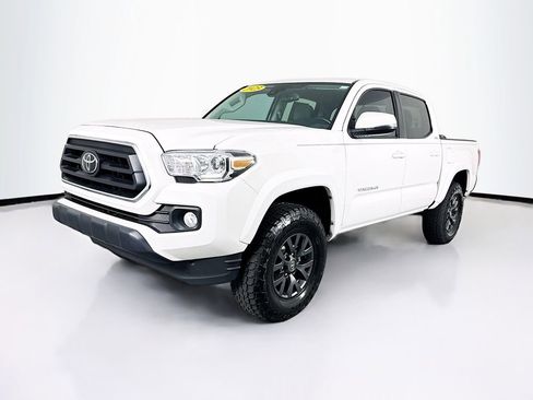 Used 2023 Toyota Tacoma SR5 image 3