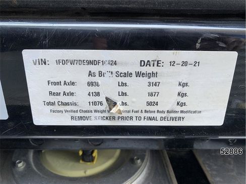 Used 2022 Ford F750 2WD Crew Cab Super Duty image 16